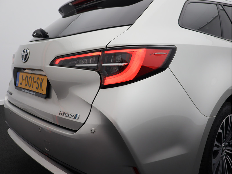 Toyota Corolla Touring Sports 1.8 Hybrid Dynamic/ lage km/ zeer mooi!