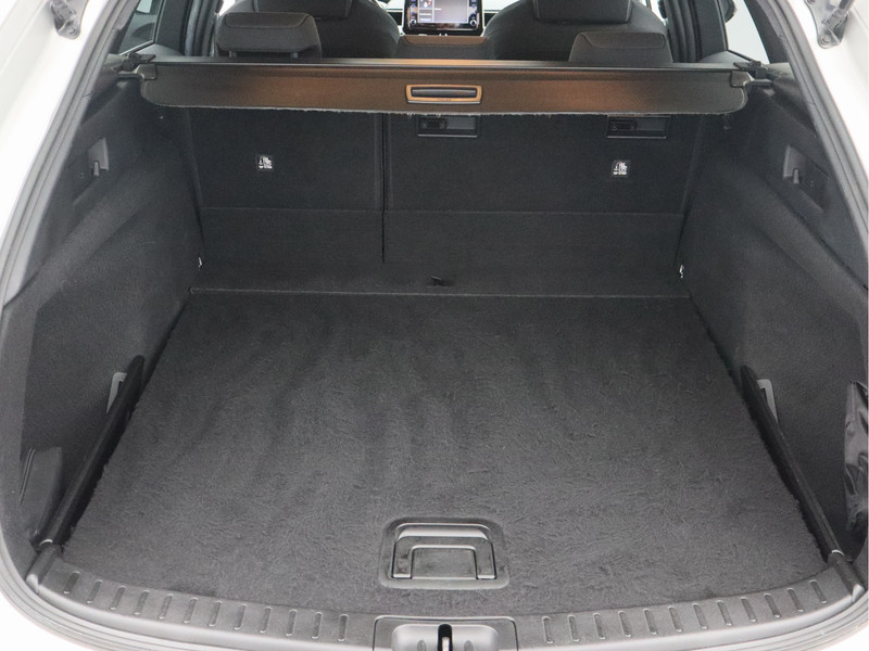 Toyota Corolla Touring Sports 1.8 Hybrid Dynamic/ lage km/ zeer mooi!