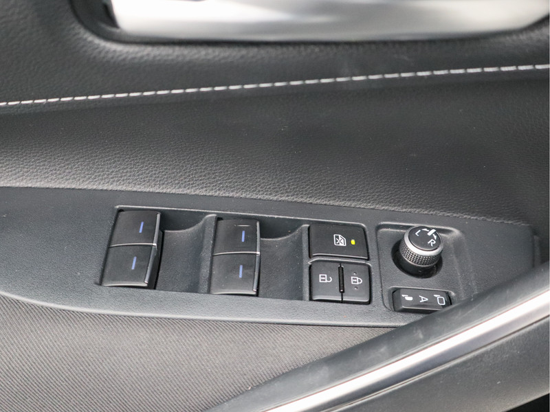 Toyota Corolla Touring Sports 1.8 Hybrid Dynamic/ lage km/ zeer mooi!