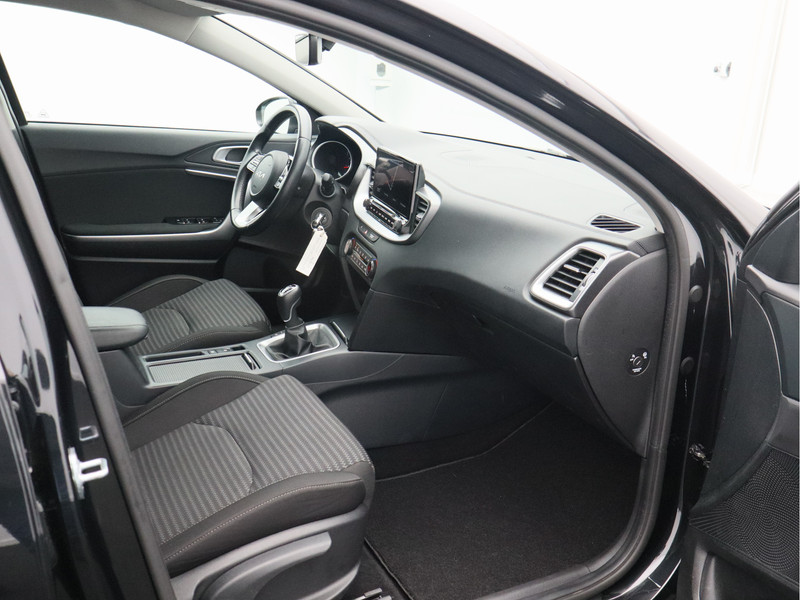 Kia Ceed Sportswagon 1.5 T-GDi DynamicLine/ lage km/ zeer mooi!