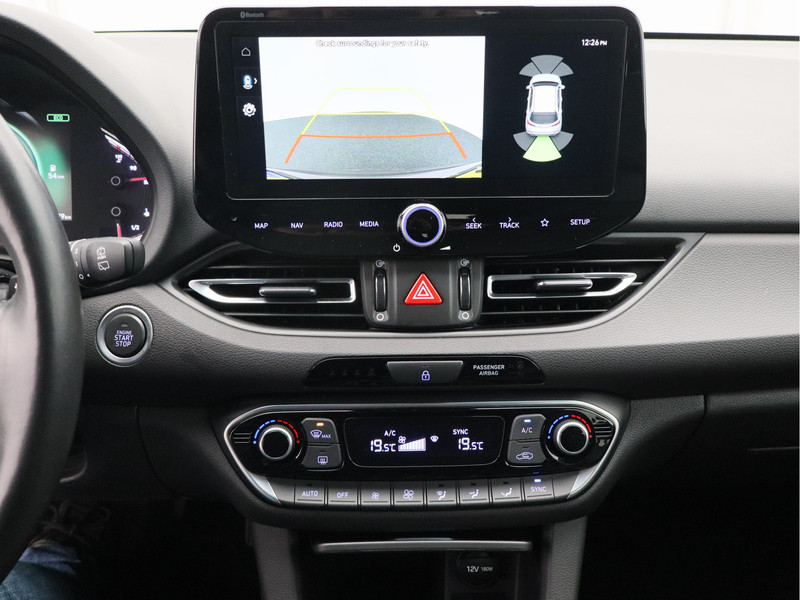 Hyundai i30 Wagon 1.5 T-GDi MHEV Premium/ automaat/ compleet!