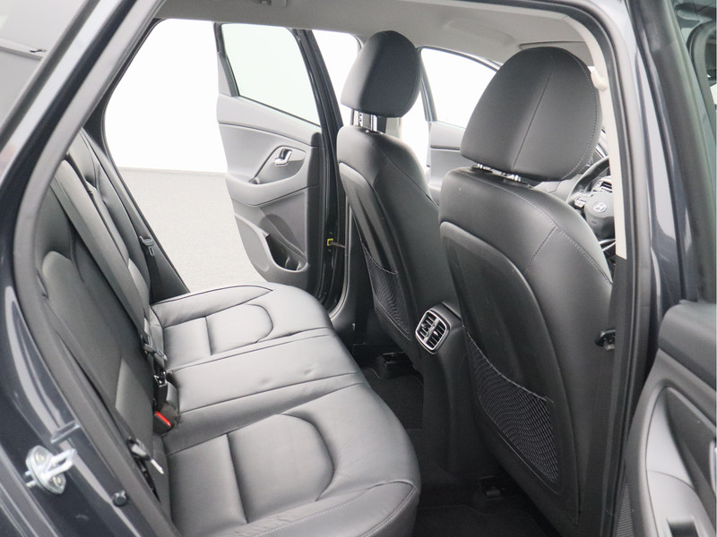 Hyundai i30 Wagon 1.5 T-GDi MHEV Premium/ automaat/ compleet!