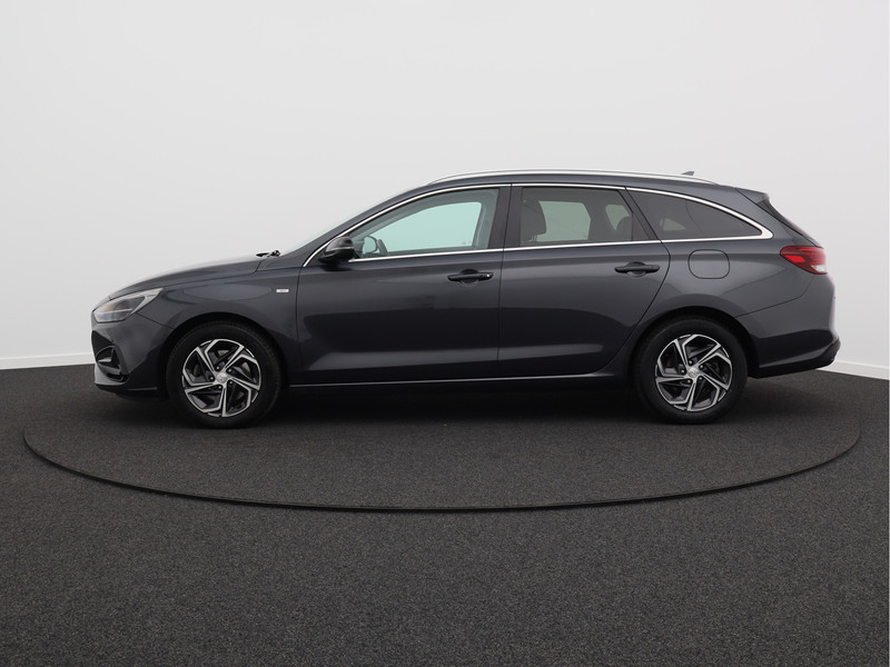 Hyundai i30 Wagon 1.5 T-GDi MHEV Premium/ automaat/ compleet!