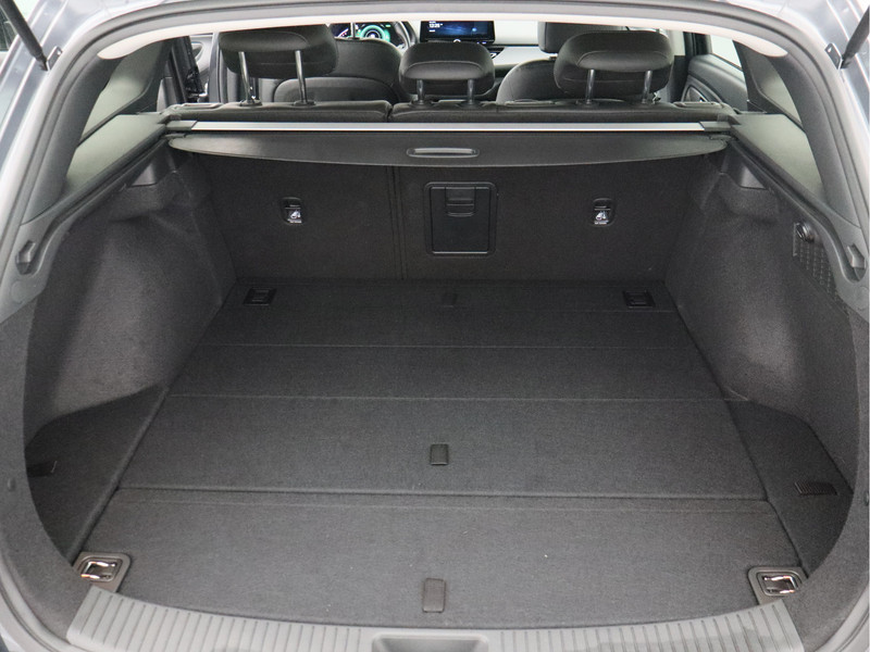 Hyundai i30 Wagon 1.5 T-GDi MHEV Premium/ automaat/ compleet!