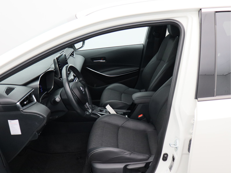 Toyota Corolla Touring Sports 1.8 Hybrid Business Plus/ lage km/ zeer mooi!