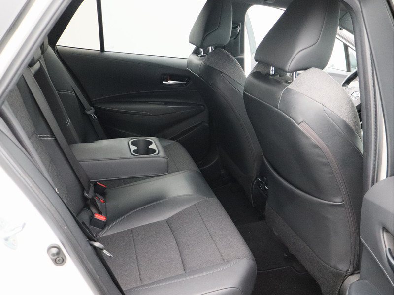 Toyota Corolla Touring Sports 1.8 Hybrid Business Plus/ lage km/ zeer mooi!