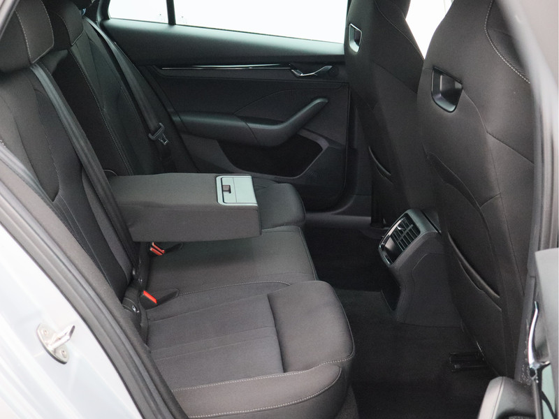 Škoda Octavia Combi 1.0 TSI Sport Business/ lage km/ zeer mooi!