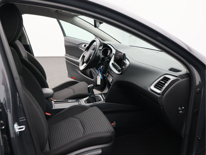 Kia Ceed Sportswagon 1.5 T-GDi DynamicLine/ lage km/ zeer mooi!