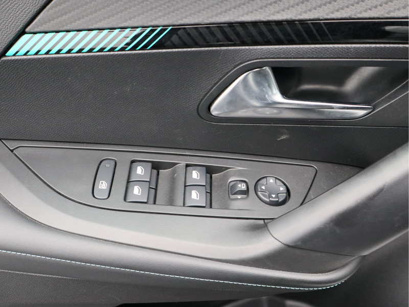 Peugeot 2008 1.2 PureTech Blue Lease Allure/ trekhaak/ zeer mooi!