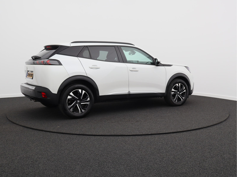 Peugeot 2008 1.2 PureTech Blue Lease Allure/ trekhaak/ zeer mooi!