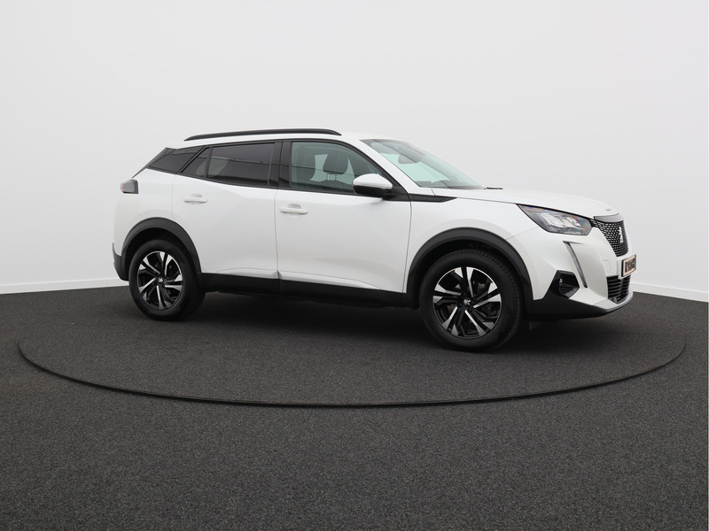 Peugeot 2008 1.2 PureTech Blue Lease Allure/ trekhaak/ zeer mooi!