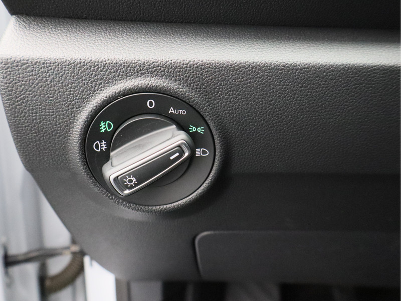 Volkswagen T-Roc 1.0 TSI Style Business/ camera/ schuifdak/ zeer mooi!