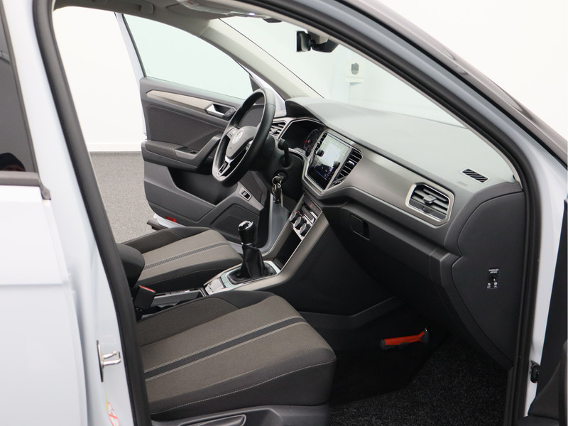 Volkswagen T-Roc 1.0 TSI Style Business/ camera/ schuifdak/ zeer mooi!