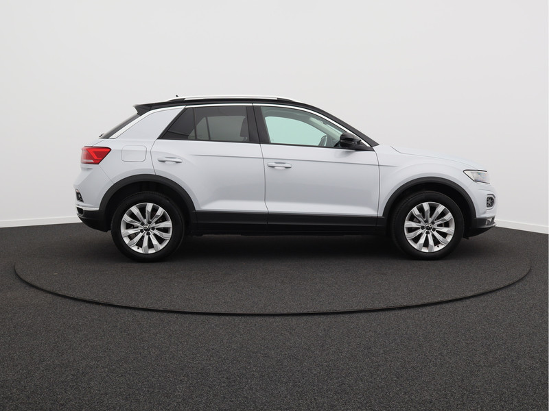 Volkswagen T-Roc 1.0 TSI Style Business/ camera/ schuifdak/ zeer mooi!