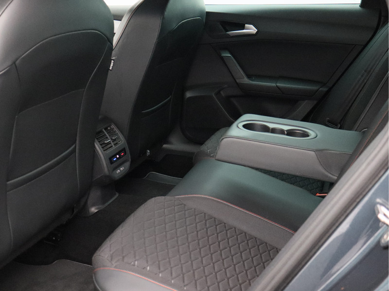 SEAT Leon Sportstourer 1.5 TSI FR Business Intense/ mooie auto!