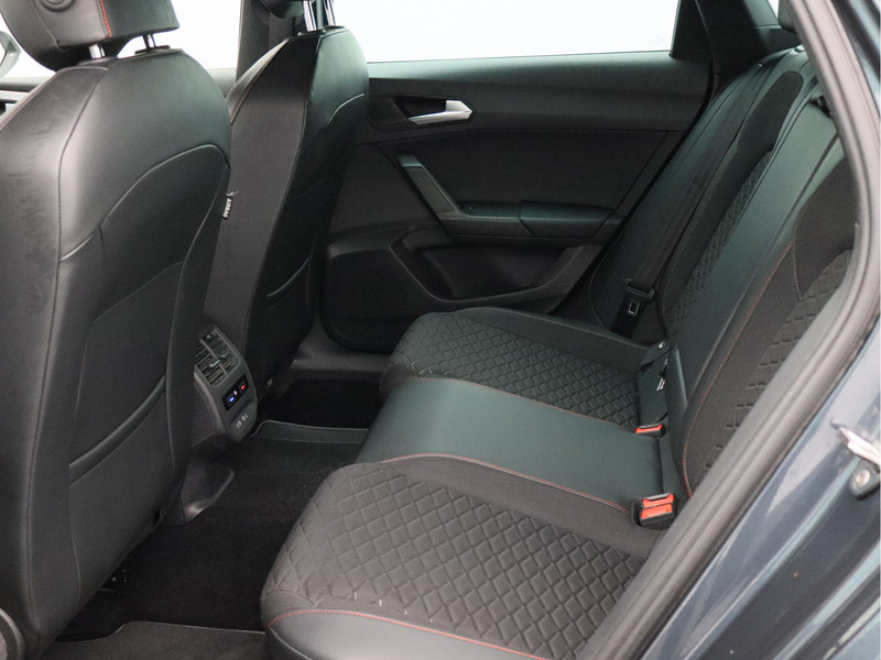 SEAT Leon Sportstourer 1.5 TSI FR Business Intense/ mooie auto!