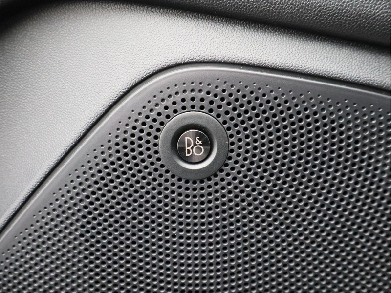 Ford Fiesta 1.0 EcoBoost Hybrid ST-Line X/ compleet/ zeer mooi!