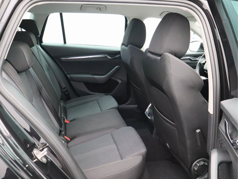 Škoda Octavia Combi 1.0 e-TSI Business Edition Plus/ automaat/ zeer mooi!