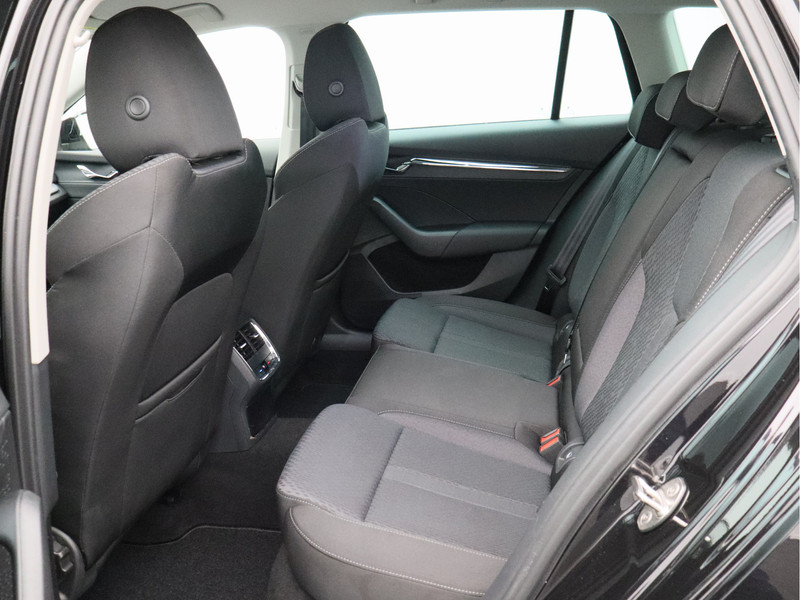 Škoda Octavia Combi 1.0 e-TSI Business Edition Plus/ automaat/ zeer mooi!