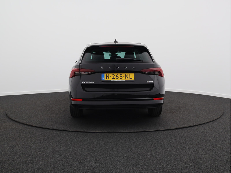 Škoda Octavia Combi 1.0 e-TSI Business Edition Plus/ automaat/ zeer mooi!