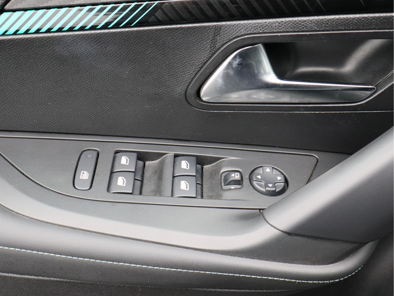 Peugeot 2008 1.2 PureTech Allure/ lage km/ compleet!