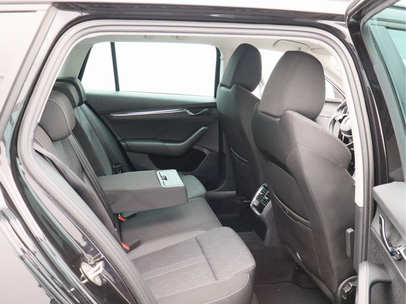 Škoda Octavia Combi 1.5 e-TSI Business Edition Plus/ automaat/ zeer mooi!