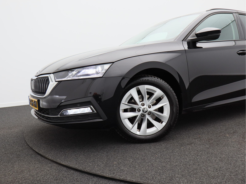 Škoda Octavia Combi 1.5 e-TSI Business Edition Plus/ automaat/ zeer mooi!