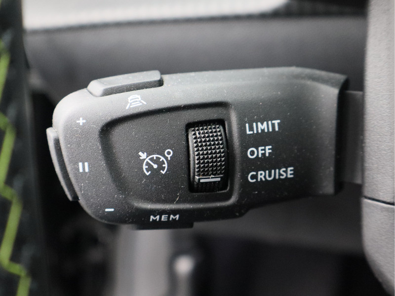 Peugeot 208 1.2 PureTech GT Pack/ lage km/ automaat!