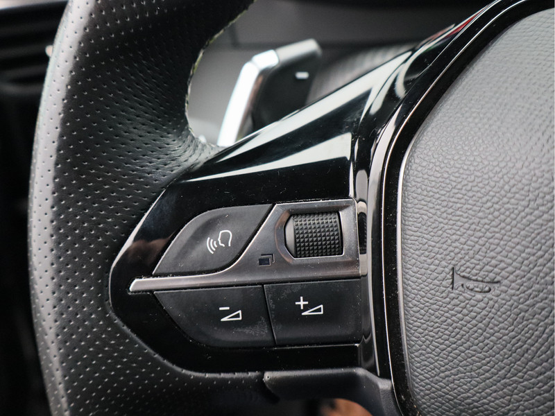 Peugeot 208 1.2 PureTech GT Pack/ lage km/ automaat!