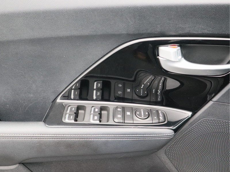 Kia Niro 1.6 GDi Hybrid Dynamicline/ lage km/ trekhaak!