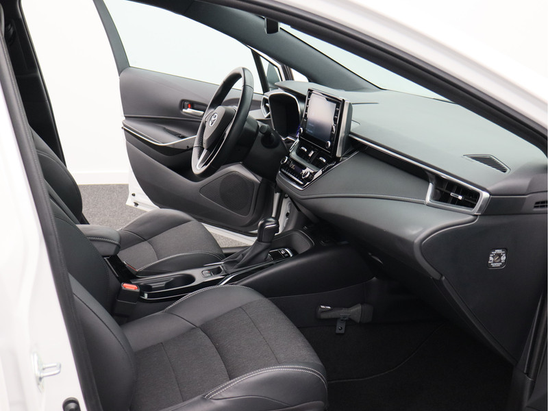 Toyota Corolla Touring Sports 1.8 Hybrid Business Plus/ lage km/ zeer mooi!