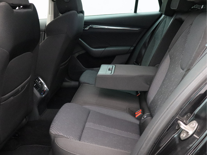 Škoda Octavia Combi 1.0 e-TSI Business Edition Plus/ automaat/ zeer mooi!