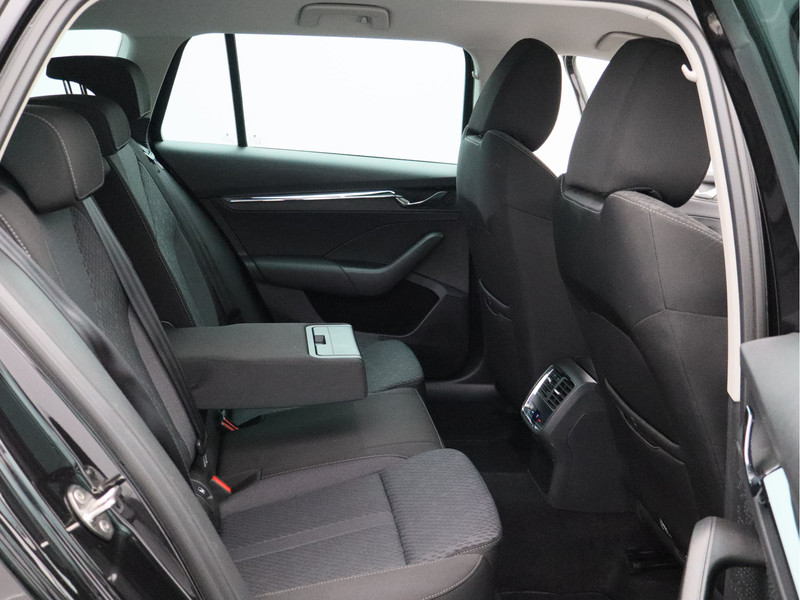 Škoda Octavia Combi 1.0 e-TSI Business Edition Plus/ automaat/ zeer mooi!