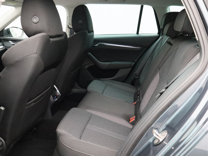 Škoda Octavia Combi 1.0 e-TSI Business Edition Plus/ automaat/ lage km!