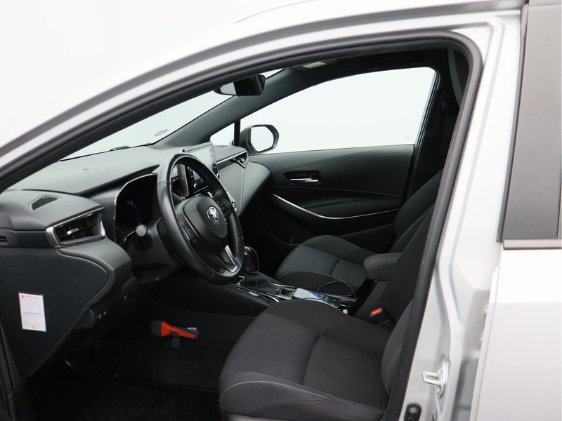 Toyota Corolla Touring Sports 1.8 Hybrid Business Plus/ lage km/ trekhaak!