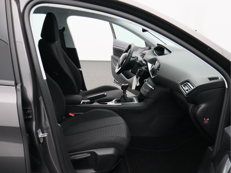 Peugeot 308 SW 1.2 PureTech Blue Lease Active/ lage km!