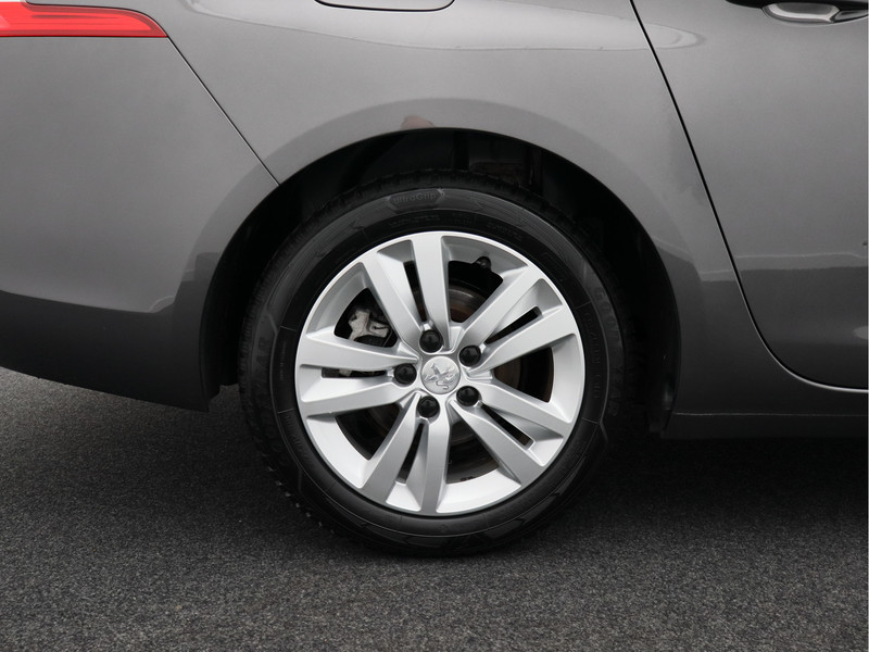 Peugeot 308 SW 1.2 PureTech Blue Lease Active/ lage km!