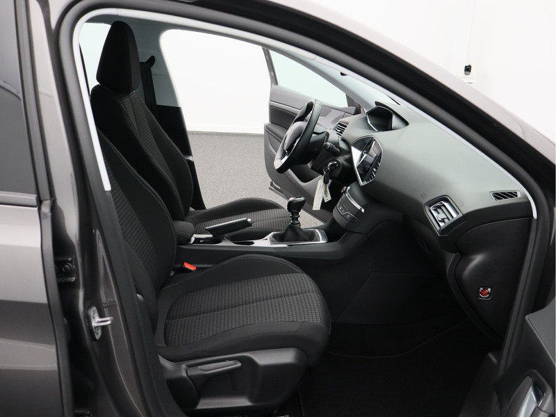 Peugeot 308 SW 1.2 PureTech Blue Lease Active/ lage km!