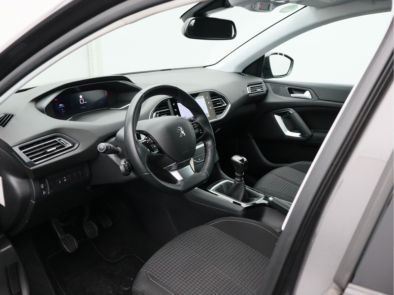 Peugeot 308 SW 1.2 PureTech Blue Lease Active/ lage km!