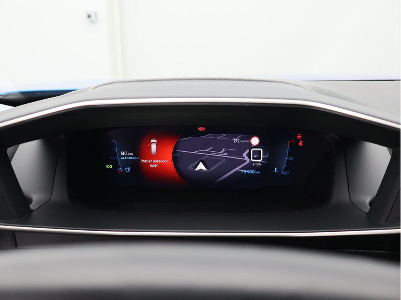 Peugeot 2008 1.2 PureTech Blue Lease Allure/ trekhaak!