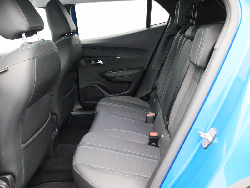 Peugeot 2008 1.2 PureTech Blue Lease Allure/ trekhaak!