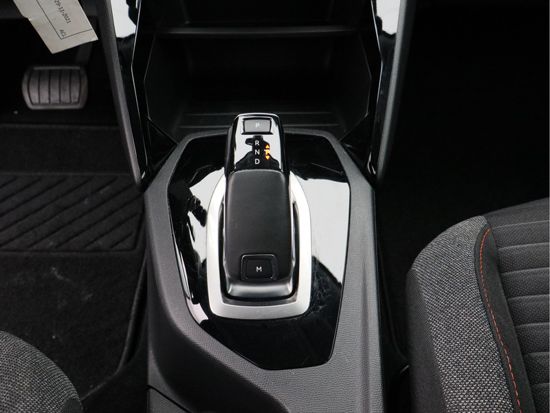 Peugeot 2008 1.2 PureTech Blue Lease Active/ automaat/ trekhaak!