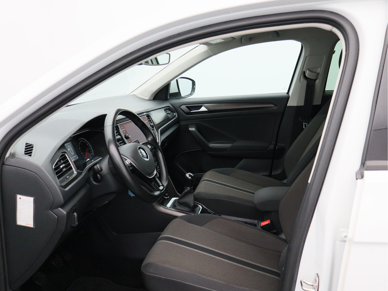 Volkswagen T-Roc 1.5 TSI Style/ lage km/ trekhaak!