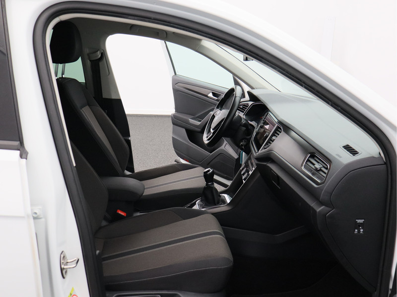 Volkswagen T-Roc 1.5 TSI Style/ lage km/ trekhaak!