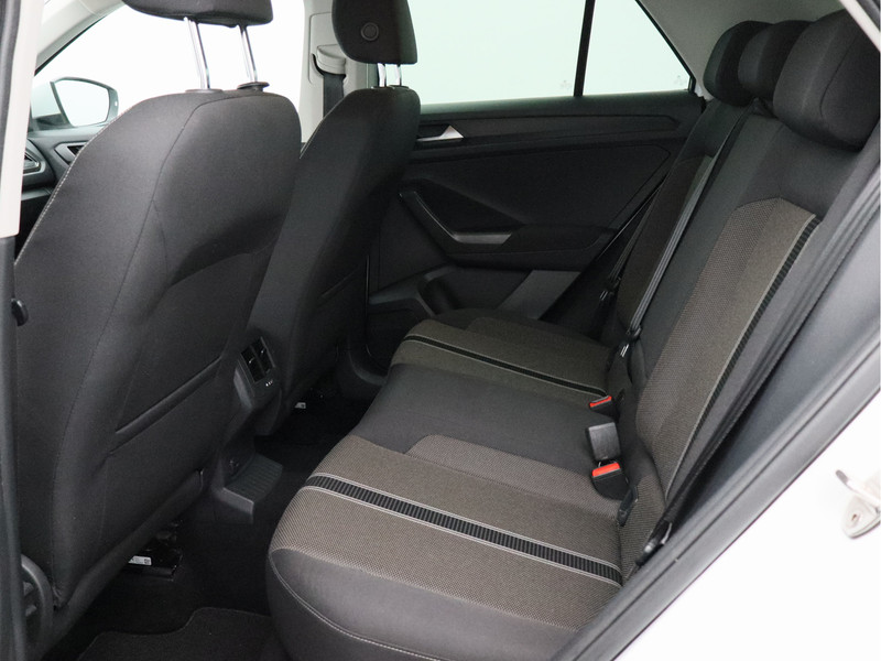 Volkswagen T-Roc 1.5 TSI Style/ lage km/ trekhaak!