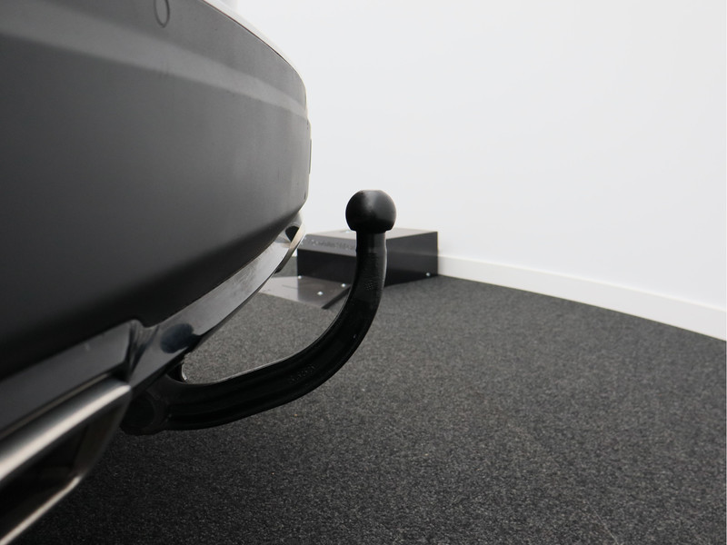 Peugeot 2008 1.2 PureTech Blue Lease Allure/ lage km/ trekhaak!