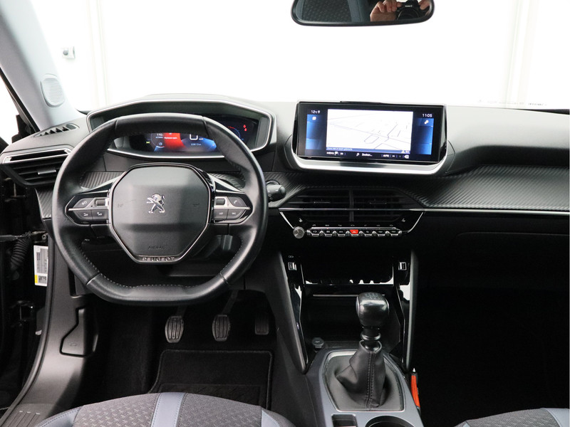 Peugeot 2008 1.2 PureTech Blue Lease Allure/ lage km/ trekhaak!