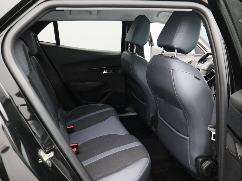 Peugeot 2008 1.2 PureTech Blue Lease Allure/ lage km/ trekhaak!