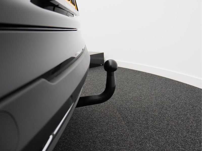 Hyundai i30 Wagon 1.5 T-GDi MHEV Premium/ trekhaak/ lage km/ zeer mooi!