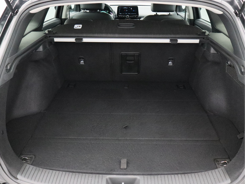 Hyundai i30 Wagon 1.5 T-GDi MHEV Premium/ trekhaak/ lage km/ zeer mooi!